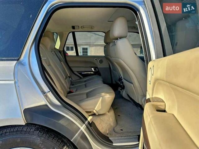 Бежевый Ленд Ровер Рендж Ровер, объемом двигателя 3 л и пробегом 123 тыс. км за 7000 $, фото 7 на Automoto.ua