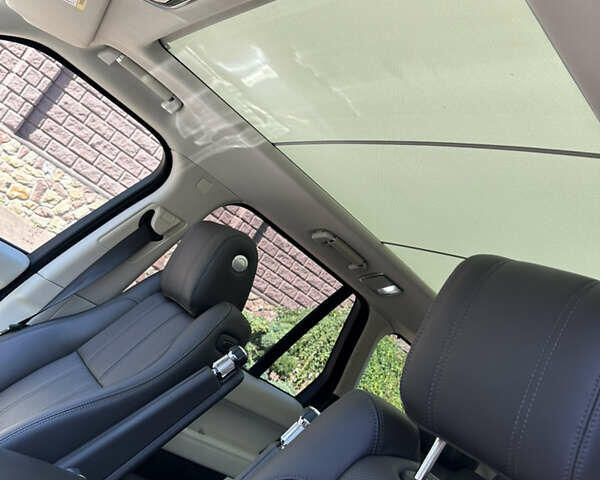 Бежевый Ленд Ровер Рендж Ровер, объемом двигателя 2.99 л и пробегом 124 тыс. км за 41500 $, фото 36 на Automoto.ua