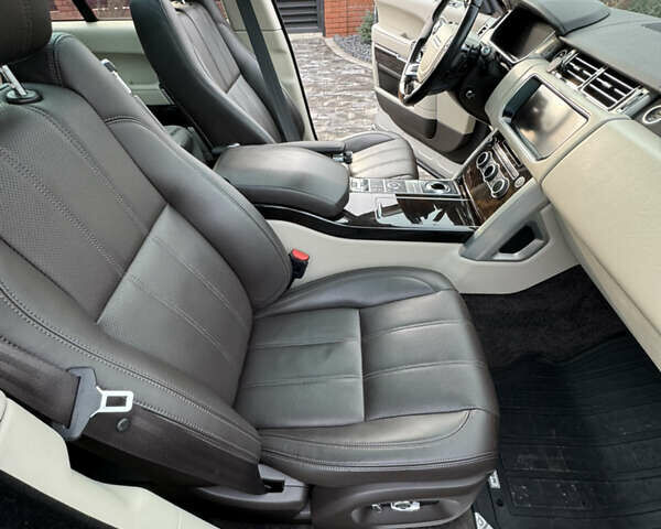 Бежевий Ленд Ровер Рендж Ровер, об'ємом двигуна 2.99 л та пробігом 127 тис. км за 43000 $, фото 27 на Automoto.ua