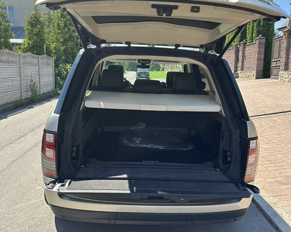 Бежевый Ленд Ровер Рендж Ровер, объемом двигателя 2.99 л и пробегом 124 тыс. км за 41500 $, фото 13 на Automoto.ua