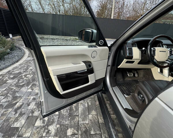 Бежевий Ленд Ровер Рендж Ровер, об'ємом двигуна 2.99 л та пробігом 127 тис. км за 43000 $, фото 36 на Automoto.ua