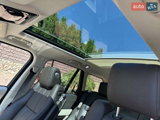 Бежевый Ленд Ровер Рендж Ровер, объемом двигателя 2.99 л и пробегом 124 тыс. км за 46500 $, фото 35 на Automoto.ua