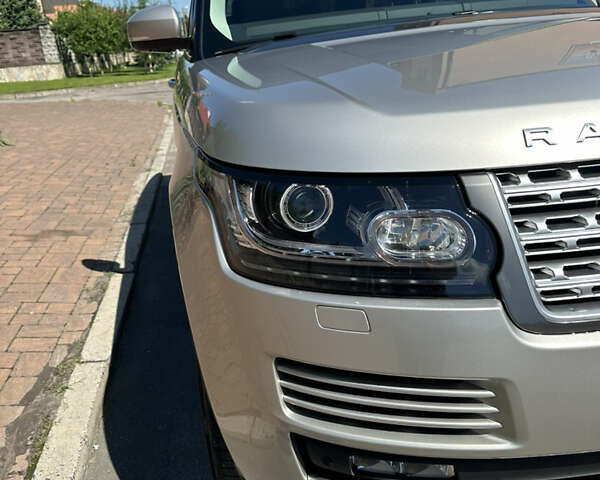 Бежевый Ленд Ровер Рендж Ровер, объемом двигателя 2.99 л и пробегом 124 тыс. км за 46500 $, фото 2 на Automoto.ua