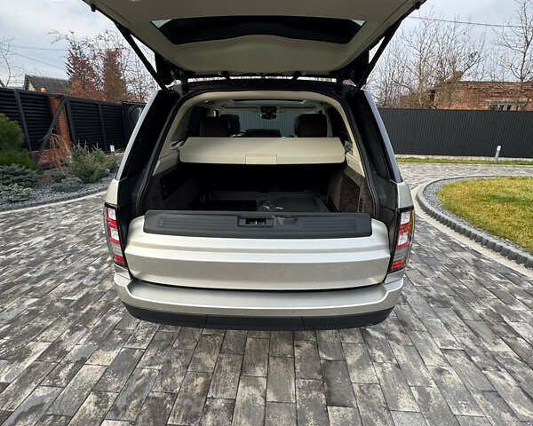 Бежевий Ленд Ровер Рендж Ровер, об'ємом двигуна 2.99 л та пробігом 128 тис. км за 42700 $, фото 11 на Automoto.ua