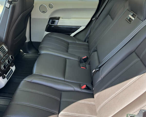 Бежевый Ленд Ровер Рендж Ровер, объемом двигателя 2.99 л и пробегом 124 тыс. км за 41500 $, фото 33 на Automoto.ua