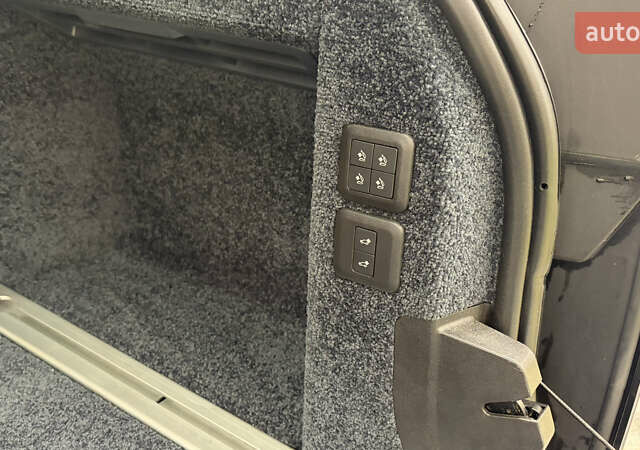 Бежевый Ленд Ровер Рендж Ровер, объемом двигателя 4.37 л и пробегом 243 тыс. км за 72005 $, фото 25 на Automoto.ua