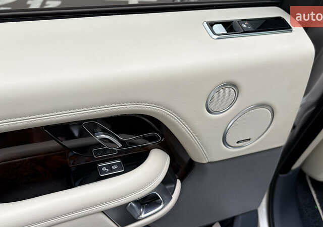 Бежевый Ленд Ровер Рендж Ровер, объемом двигателя 4.37 л и пробегом 243 тыс. км за 72005 $, фото 20 на Automoto.ua