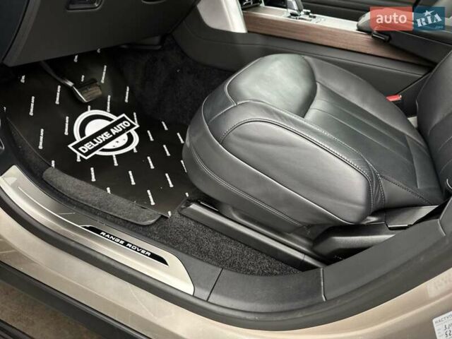 Бежевий Ленд Ровер Рендж Ровер, об'ємом двигуна 4.39 л та пробігом 48 тис. км за 149900 $, фото 88 на Automoto.ua