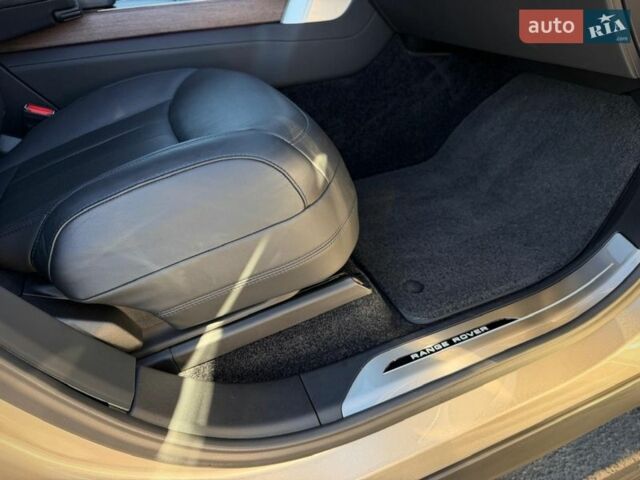 Бежевий Ленд Ровер Рендж Ровер, об'ємом двигуна 4.39 л та пробігом 49 тис. км за 148800 $, фото 93 на Automoto.ua