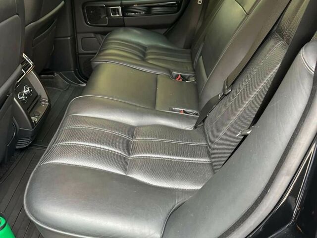 Черный Ленд Ровер Рендж Ровер, объемом двигателя 5 л и пробегом 229 тыс. км за 15000 $, фото 8 на Automoto.ua