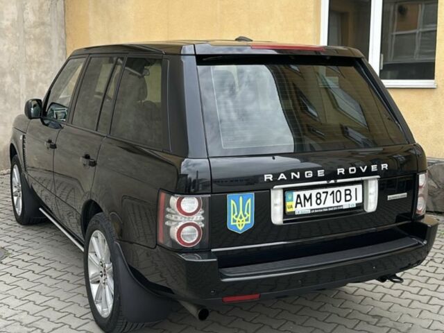 Черный Ленд Ровер Рендж Ровер, объемом двигателя 5 л и пробегом 229 тыс. км за 15000 $, фото 1 на Automoto.ua