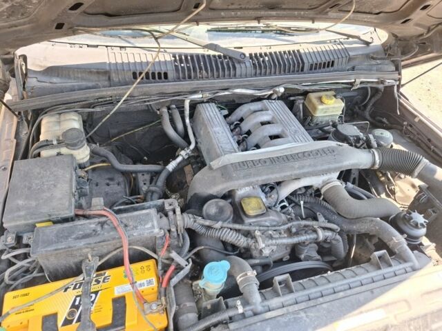 Чорний Ленд Ровер Рендж Ровер, об'ємом двигуна 0 л та пробігом 345 тис. км за 4100 $, фото 7 на Automoto.ua