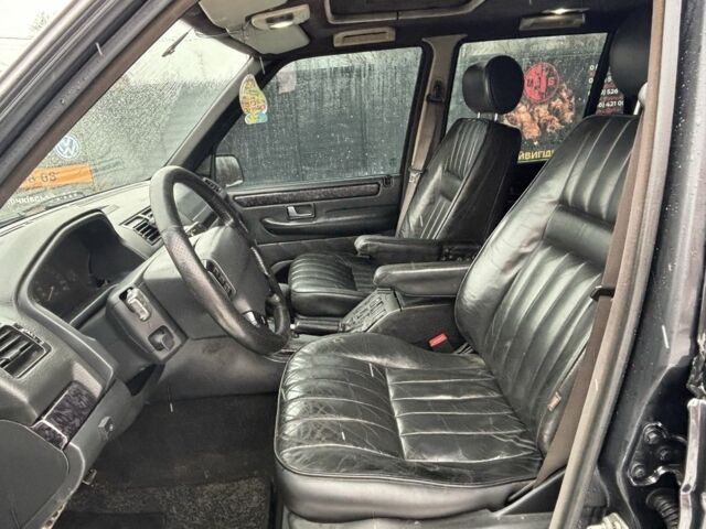 Черный Ленд Ровер Рендж Ровер, объемом двигателя 4.6 л и пробегом 400 тыс. км за 4400 $, фото 8 на Automoto.ua