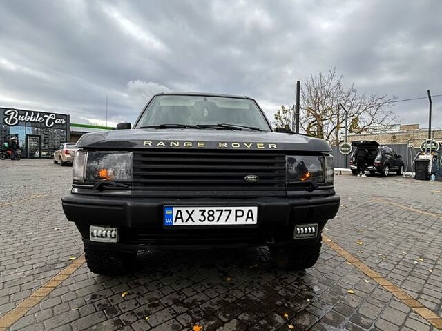 Черный Ленд Ровер Рендж Ровер, объемом двигателя 4.6 л и пробегом 250 тыс. км за 6000 $, фото 1 на Automoto.ua