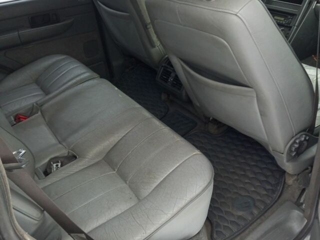 Чорний Ленд Ровер Рендж Ровер, об'ємом двигуна 2.5 л та пробігом 277 тис. км за 2700 $, фото 6 на Automoto.ua