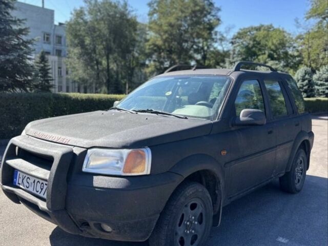 Черный Ленд Ровер Рендж Ровер, объемом двигателя 2 л и пробегом 357 тыс. км за 2700 $, фото 3 на Automoto.ua