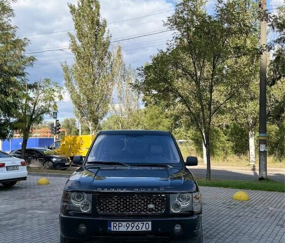 Чорний Ленд Ровер Рендж Ровер, об'ємом двигуна 3 л та пробігом 235 тис. км за 3611 $, фото 2 на Automoto.ua