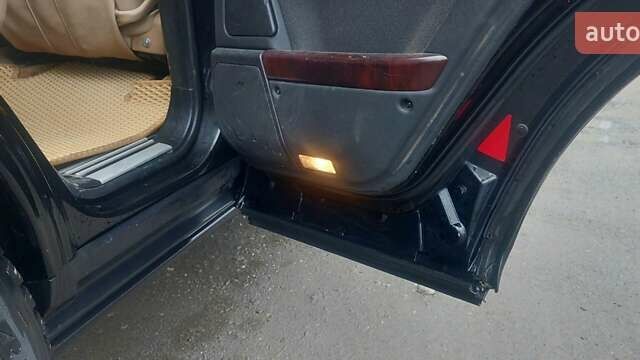 Чорний Ленд Ровер Рендж Ровер, об'ємом двигуна 2.9 л та пробігом 400 тис. км за 7500 $, фото 13 на Automoto.ua