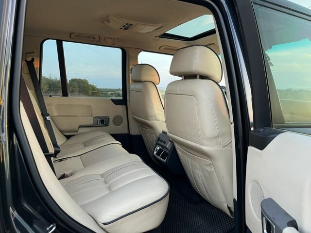 Черный Ленд Ровер Рендж Ровер, объемом двигателя 3 л и пробегом 300 тыс. км за 4700 $, фото 7 на Automoto.ua