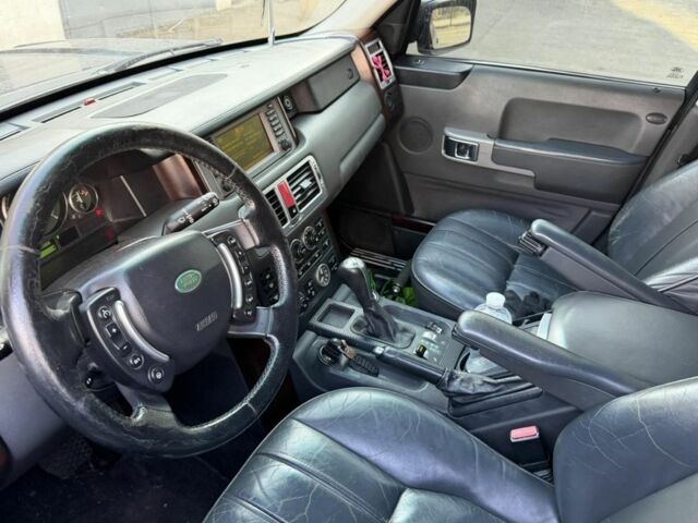 Чорний Ленд Ровер Рендж Ровер, об'ємом двигуна 4.4 л та пробігом 354 тис. км за 5800 $, фото 5 на Automoto.ua