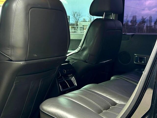 Черный Ленд Ровер Рендж Ровер, объемом двигателя 4.4 л и пробегом 300 тыс. км за 7500 $, фото 7 на Automoto.ua