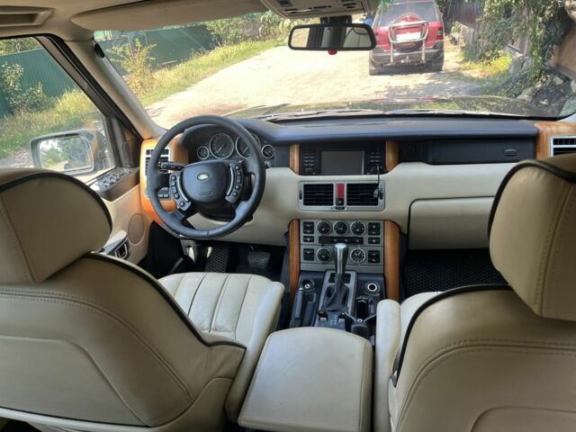 Черный Ленд Ровер Рендж Ровер, объемом двигателя 3 л и пробегом 300 тыс. км за 4700 $, фото 3 на Automoto.ua