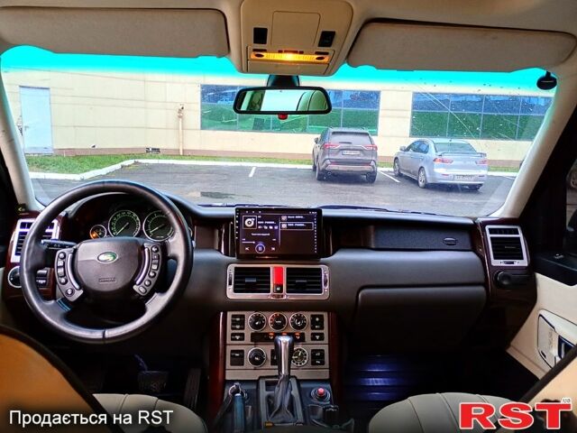 Чорний Ленд Ровер Рендж Ровер, об'ємом двигуна 4.4 л та пробігом 240 тис. км за 10000 $, фото 13 на Automoto.ua