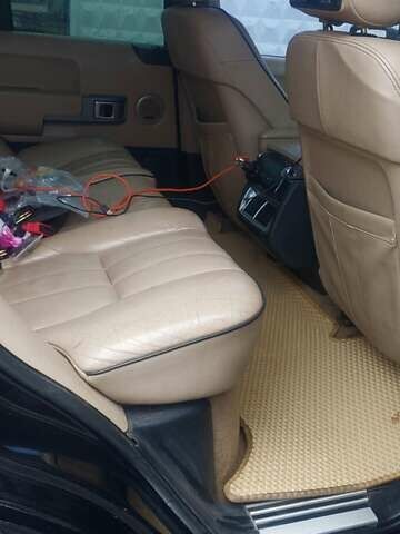 Чорний Ленд Ровер Рендж Ровер, об'ємом двигуна 2.9 л та пробігом 400 тис. км за 7500 $, фото 12 на Automoto.ua