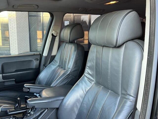 Черный Ленд Ровер Рендж Ровер, объемом двигателя 4.4 л и пробегом 361 тыс. км за 8500 $, фото 16 на Automoto.ua