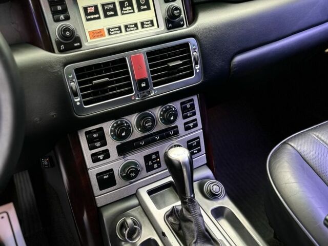 Черный Ленд Ровер Рендж Ровер, объемом двигателя 4.4 л и пробегом 224 тыс. км за 11500 $, фото 13 на Automoto.ua