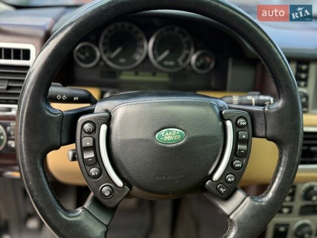 Черный Ленд Ровер Рендж Ровер, объемом двигателя 4.4 л и пробегом 395 тыс. км за 6200 $, фото 15 на Automoto.ua