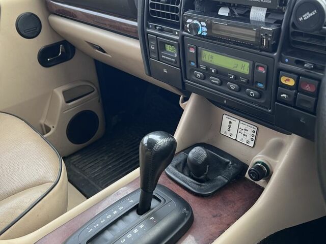 Черный Ленд Ровер Рендж Ровер, объемом двигателя 2.5 л и пробегом 200 тыс. км за 5200 $, фото 8 на Automoto.ua