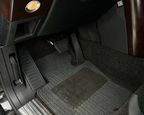 Черный Ленд Ровер Рендж Ровер, объемом двигателя 4.4 л и пробегом 224 тыс. км за 11500 $, фото 13 на Automoto.ua