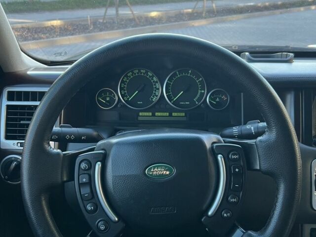 Черный Ленд Ровер Рендж Ровер, объемом двигателя 4.4 л и пробегом 361 тыс. км за 8500 $, фото 17 на Automoto.ua