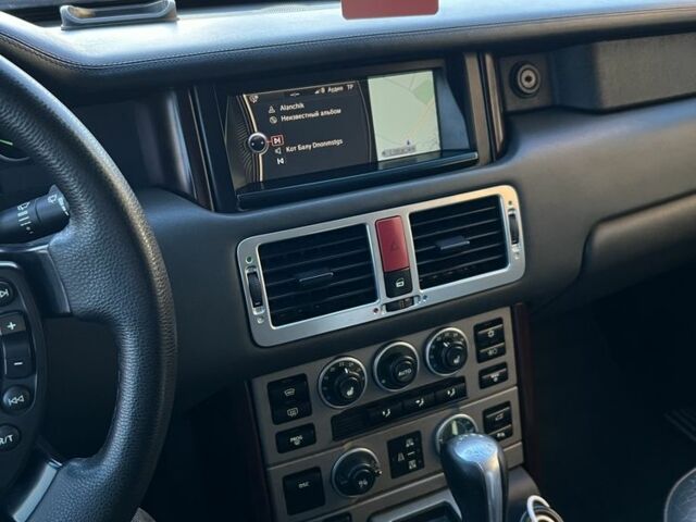 Черный Ленд Ровер Рендж Ровер, объемом двигателя 4.4 л и пробегом 361 тыс. км за 8500 $, фото 18 на Automoto.ua