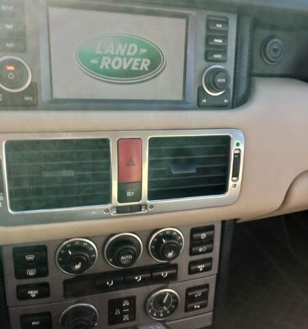 Черный Ленд Ровер Рендж Ровер, объемом двигателя 2.93 л и пробегом 364 тыс. км за 9600 $, фото 14 на Automoto.ua