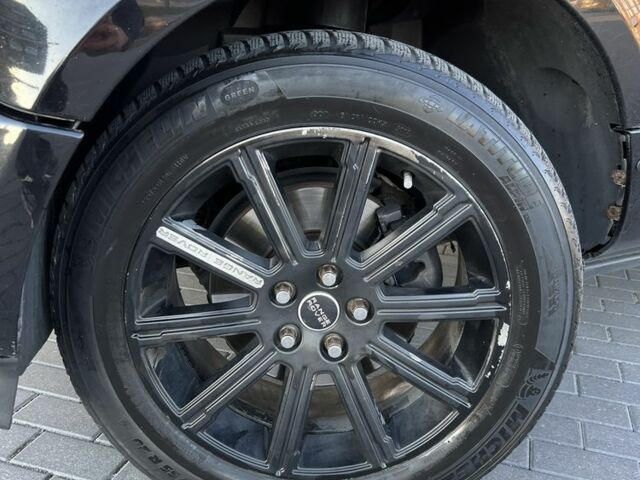 Черный Ленд Ровер Рендж Ровер, объемом двигателя 4.4 л и пробегом 361 тыс. км за 8500 $, фото 13 на Automoto.ua