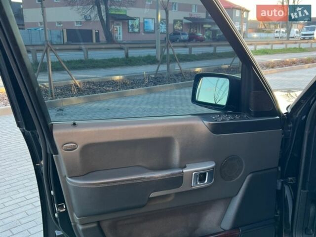 Чорний Ленд Ровер Рендж Ровер, об'ємом двигуна 4.4 л та пробігом 361 тис. км за 8500 $, фото 15 на Automoto.ua