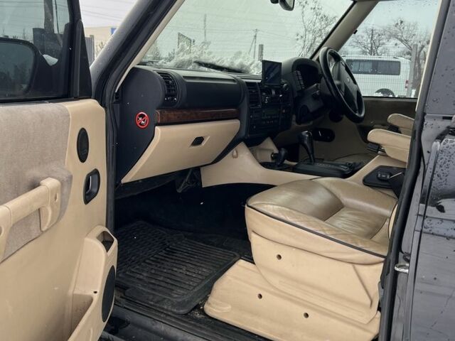 Черный Ленд Ровер Рендж Ровер, объемом двигателя 2.5 л и пробегом 200 тыс. км за 5900 $, фото 5 на Automoto.ua