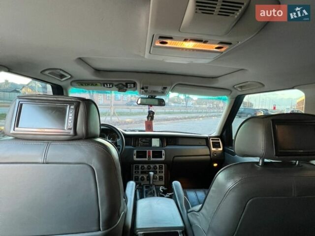 Чорний Ленд Ровер Рендж Ровер, об'ємом двигуна 4.4 л та пробігом 361 тис. км за 8500 $, фото 24 на Automoto.ua