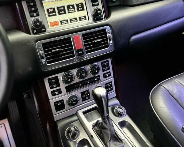 Черный Ленд Ровер Рендж Ровер, объемом двигателя 4.4 л и пробегом 224 тыс. км за 11500 $, фото 17 на Automoto.ua