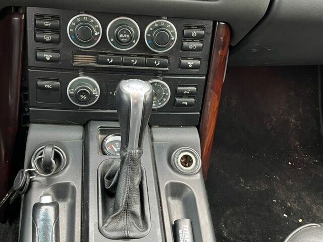 Чорний Ленд Ровер Рендж Ровер, об'ємом двигуна 3 л та пробігом 42 тис. км за 5261 $, фото 7 на Automoto.ua