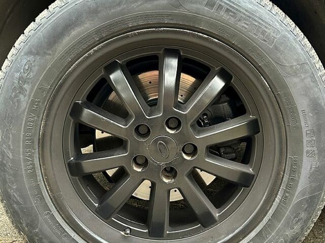 Чорний Ленд Ровер Рендж Ровер, об'ємом двигуна 4.4 л та пробігом 395 тис. км за 6600 $, фото 5 на Automoto.ua