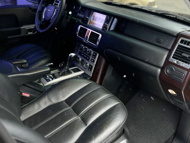 Черный Ленд Ровер Рендж Ровер, объемом двигателя 4.4 л и пробегом 224 тыс. км за 11500 $, фото 10 на Automoto.ua