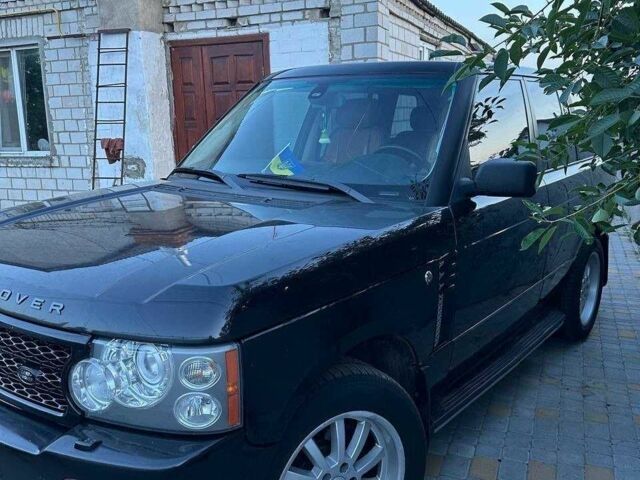 Ленд Ровер Рендж Ровер 2004 в Киеве на Automoto.ua Черный Ленд Ровер Рендж Ровер, объемом двигателя 4.4 л и пробегом 460 тыс. км за 8182 $, фото 2 на Automoto.ua