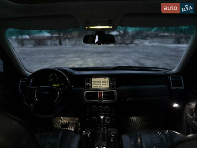 Чорний Ленд Ровер Рендж Ровер, об'ємом двигуна 4.4 л та пробігом 381 тис. км за 8000 $, фото 14 на Automoto.ua