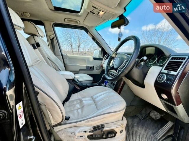 Чорний Ленд Ровер Рендж Ровер, об'ємом двигуна 3 л та пробігом 300 тис. км за 3000 $, фото 6 на Automoto.ua