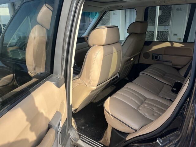 Черный Ленд Ровер Рендж Ровер, объемом двигателя 2.9 л и пробегом 300 тыс. км за 4200 $, фото 6 на Automoto.ua