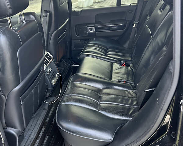 Черный Ленд Ровер Рендж Ровер, объемом двигателя 4.2 л и пробегом 205 тыс. км за 9999 $, фото 11 на Automoto.ua