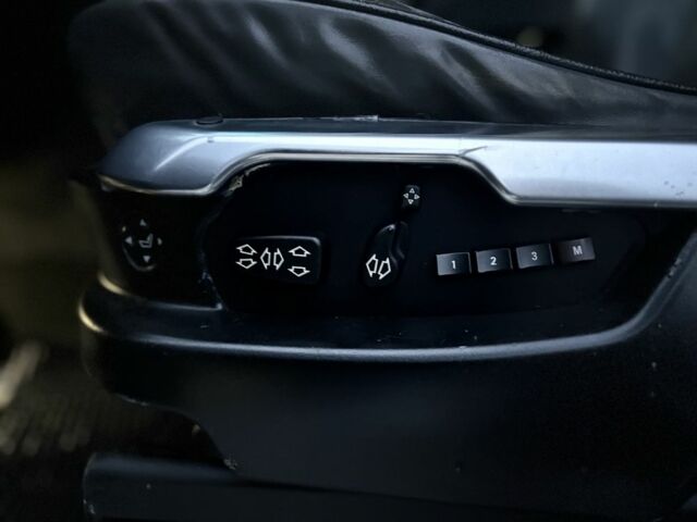 Черный Ленд Ровер Рендж Ровер, объемом двигателя 4.4 л и пробегом 381 тыс. км за 8000 $, фото 17 на Automoto.ua